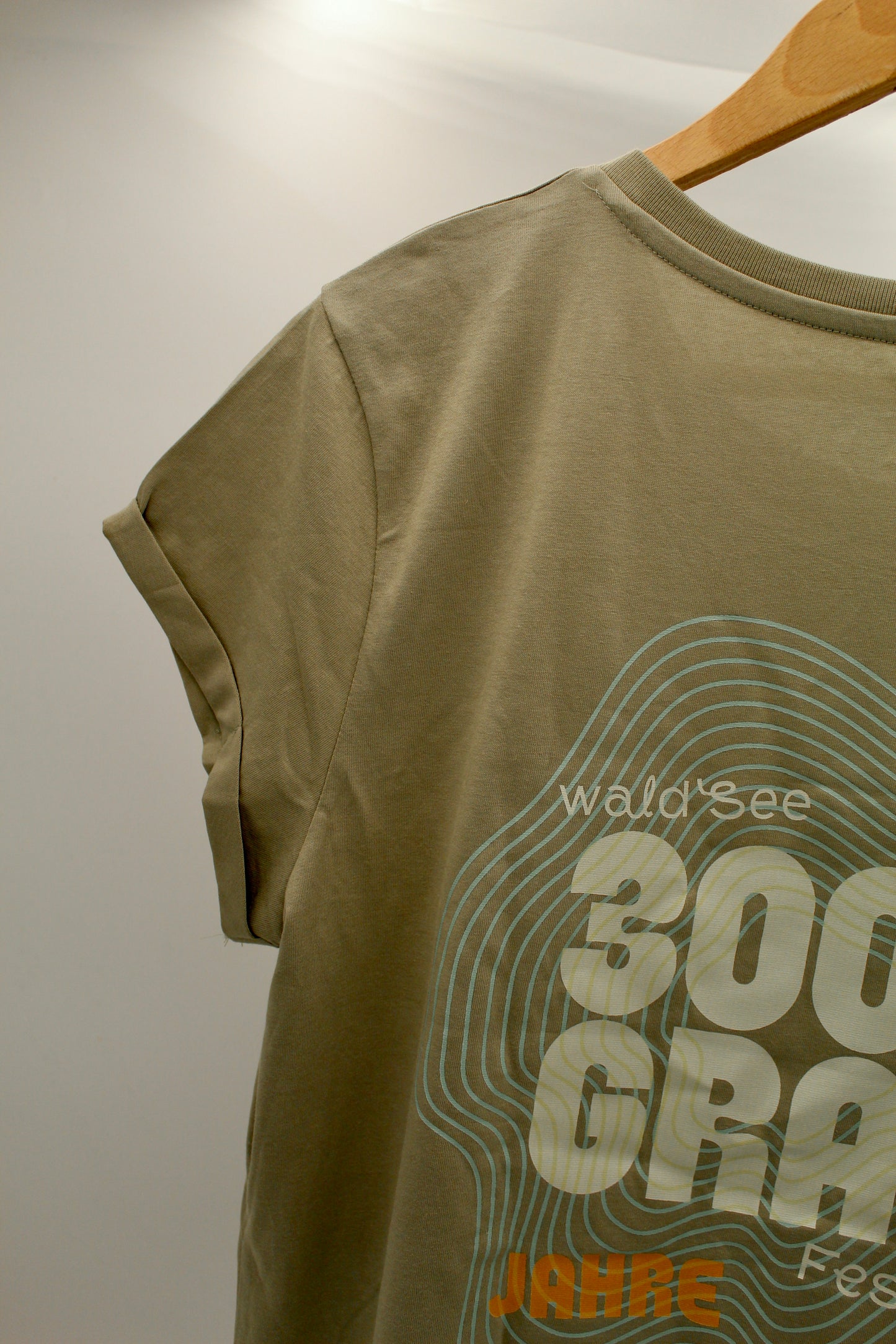 T-Shirt (Damen) – 15 Jahre 3000° Festival (Pistazie)